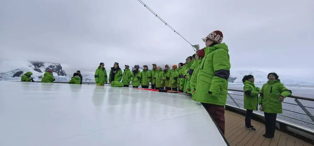 The Southernmost World: Antarctica image 20
