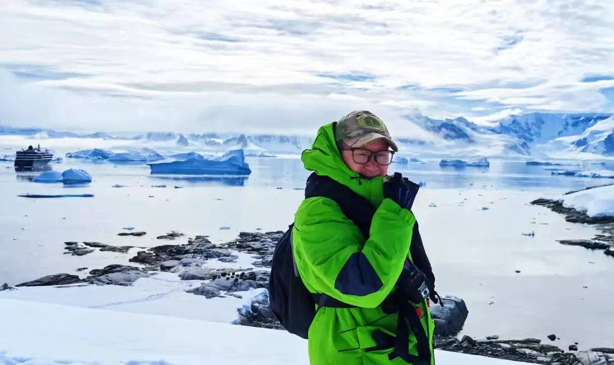 The Southernmost World: Antarctica image 34