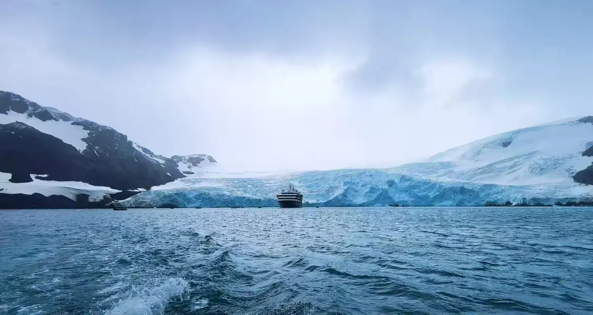 The Southernmost World: Antarctica image 54