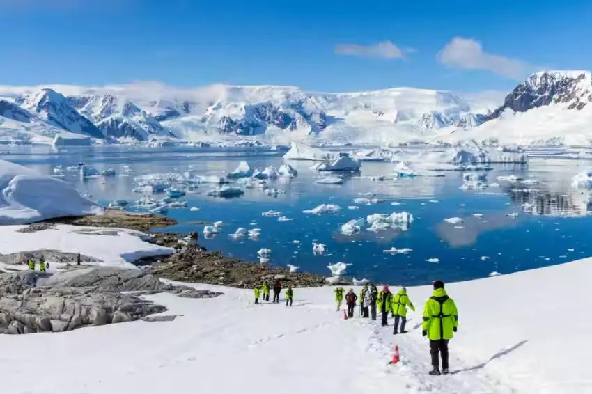 The Southernmost World: Antarctica image 101