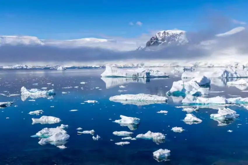 The Southernmost World: Antarctica image 105
