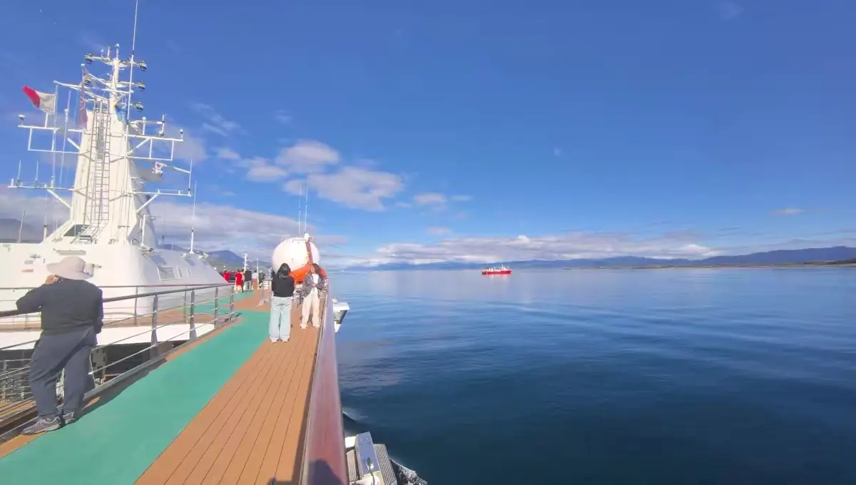 The Southernmost World: Antarctica image 155