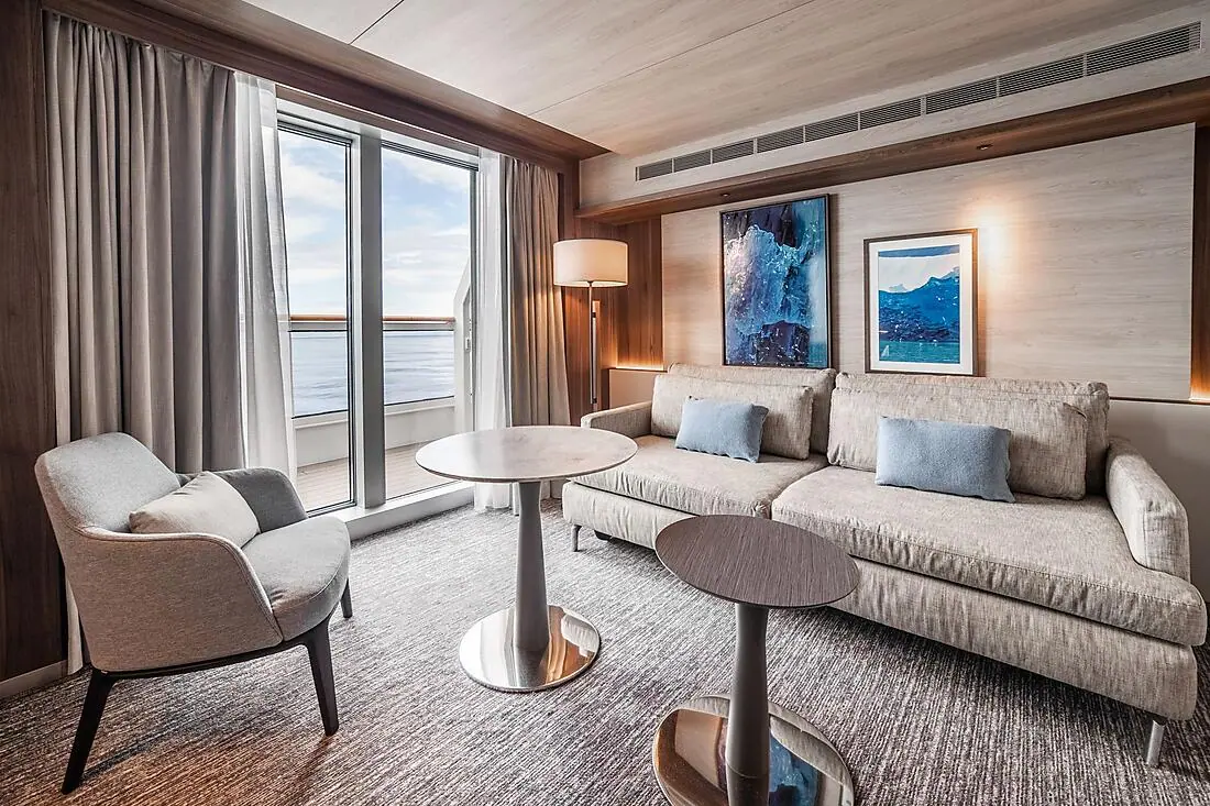 Le Commandant Charcot Privilege Suite cabin image