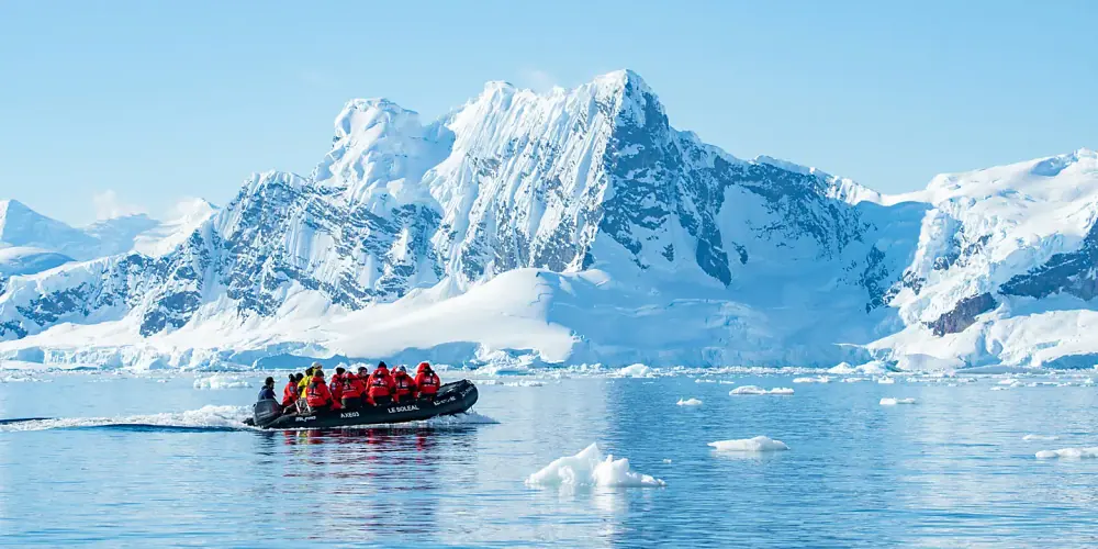 Douglas Mawson Antarctica Complete Expedition trip image 2