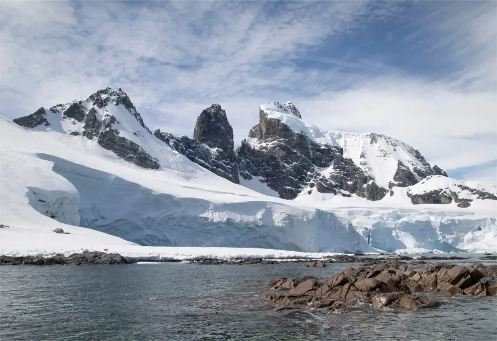 Seaventure Antarctic Circle and Antarctic Peninsula Expedition trip image 2