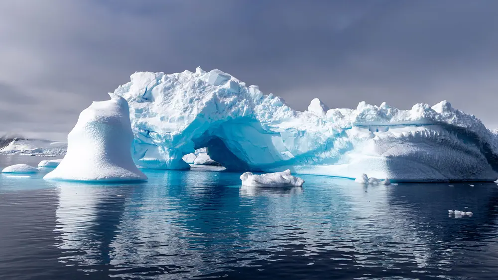 Greg Mortimer Across the Antarctic Circle Expedition trip image 1
