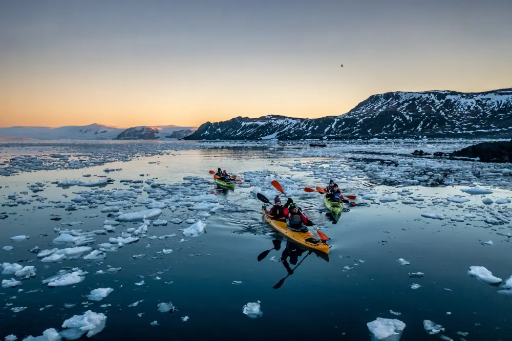 Greg Mortimer Across the Antarctic Circle Expedition trip image 2