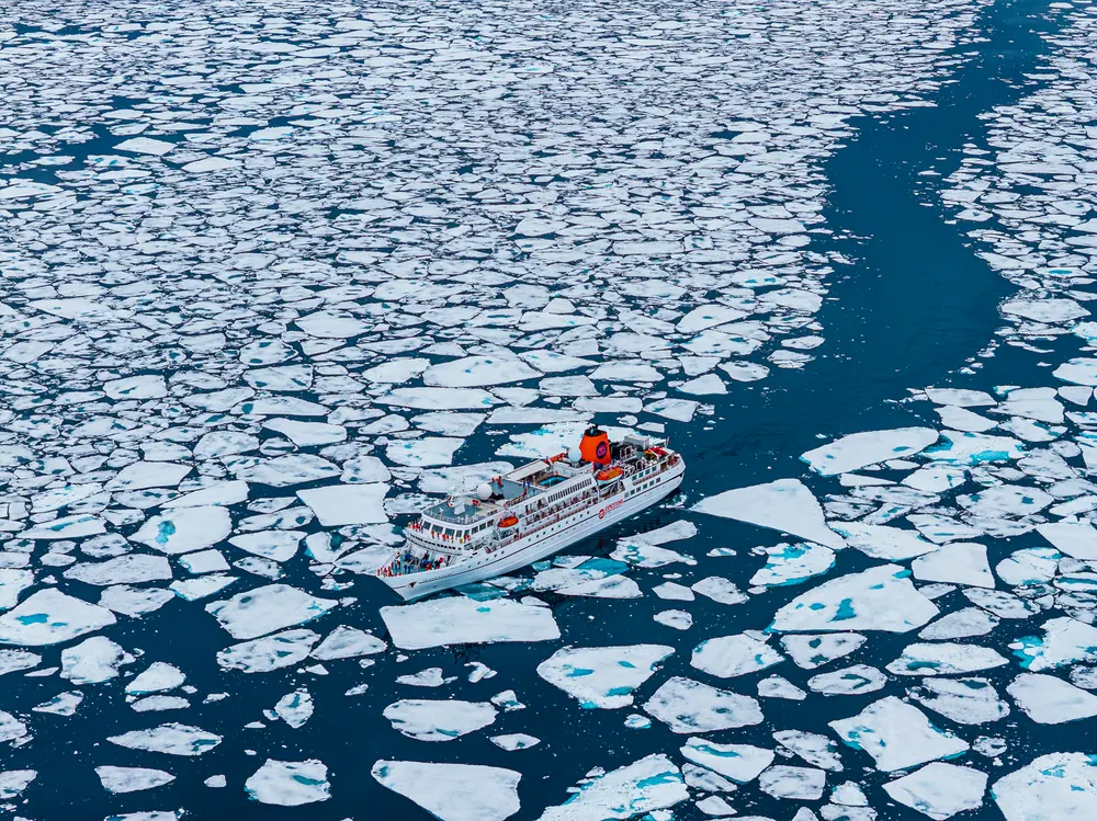 Arctic Three Islands · Iceland, East Greenland and Svalbard, 21 Days gallery image 4 image