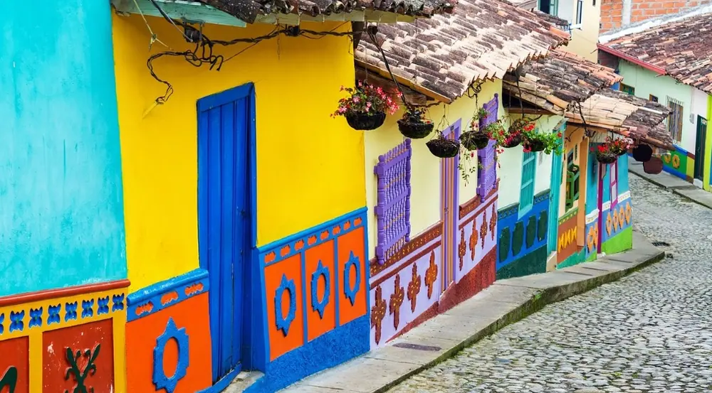 Across the Equator 2027 · Colombia, Ecuador, Panama and Galapagos gallery image 1