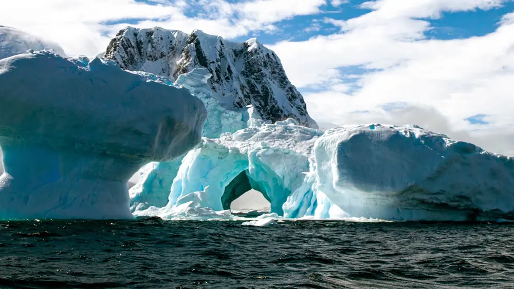 World Navigator 9-night Classic Antarctic Peninsula trip image 1