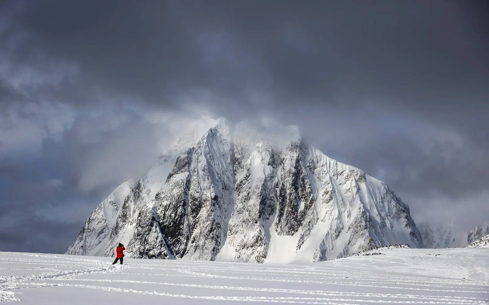 World Navigator 9-night Classic Antarctic Peninsula Small-Ship Expedition Rhythm