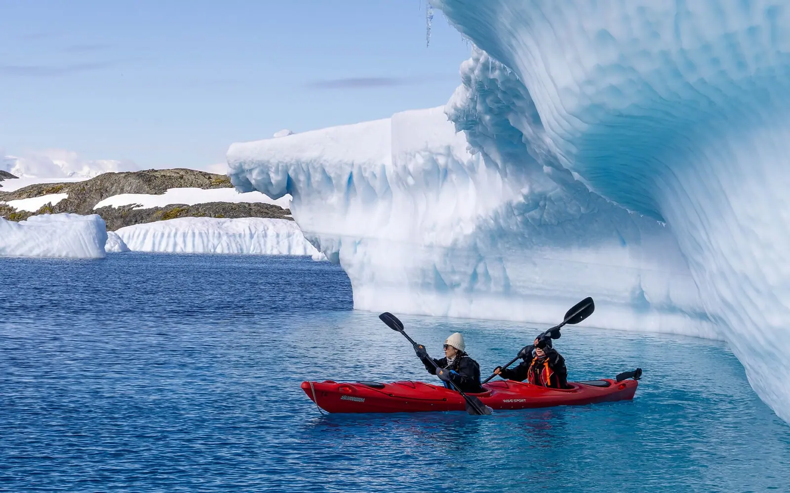 World Traveller 11-night Classic Antarctic Peninsula Zodiac Cruising and Landings