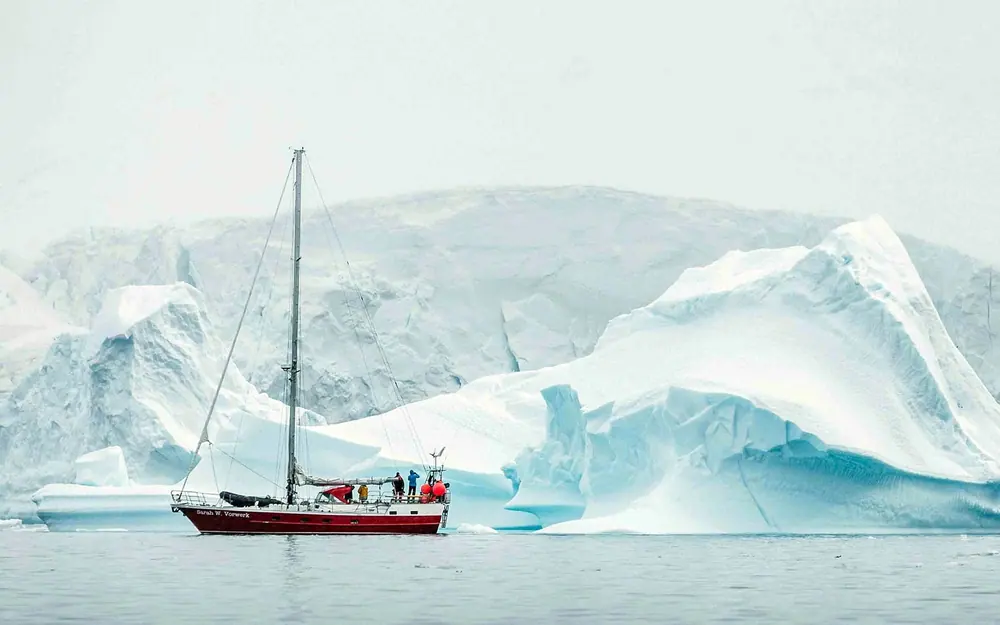 World Traveller 10-night Classic Antarctic Peninsula trip image 2