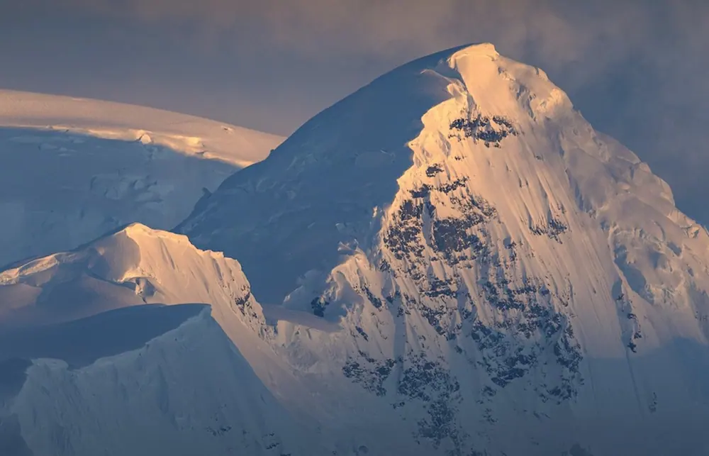 World Voyager Antarctica Fly-Cruise: Cruise South, Fly North trip image 3
