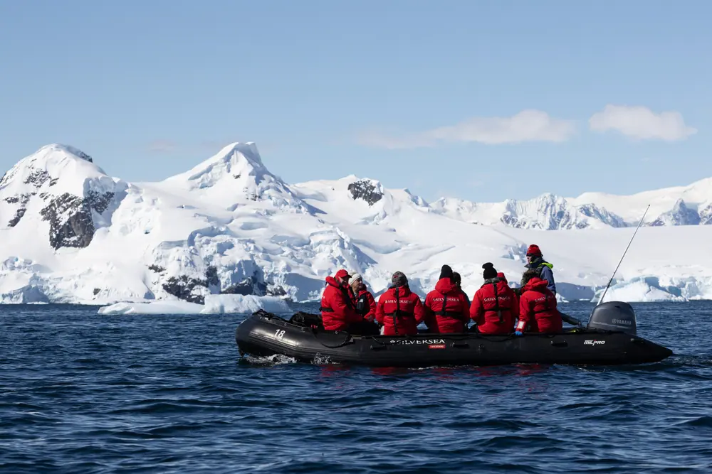 Silver Wind Antarctica Fly-Cruise: Puerto Williams to King George Island trip image 3