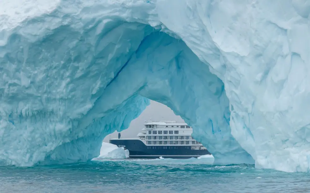 SH Diana 11-Day Classic Antarctic Peninsula Expedition trip image 2